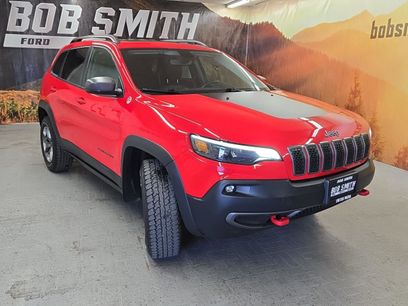 Used 2019 Jeep Cherokee Trailhawk w/ Comfort/Convenience Group