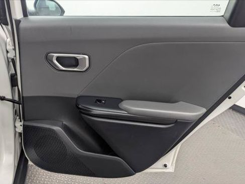 Used 2025 Kia K4 FWD image 21
