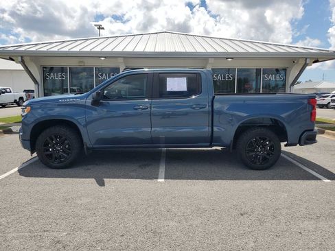 Used 2024 Chevrolet Silverado 1500 RST RWD image 2
