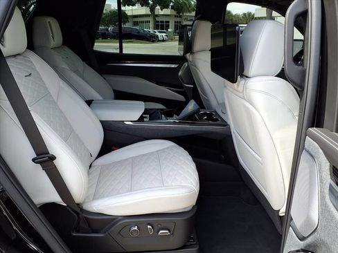 Used 2026 Cadillac Escalade V AWD/4WD image 10