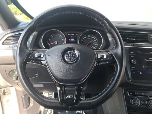 Used 2021 Volkswagen Tiguan SE R-Line image 17