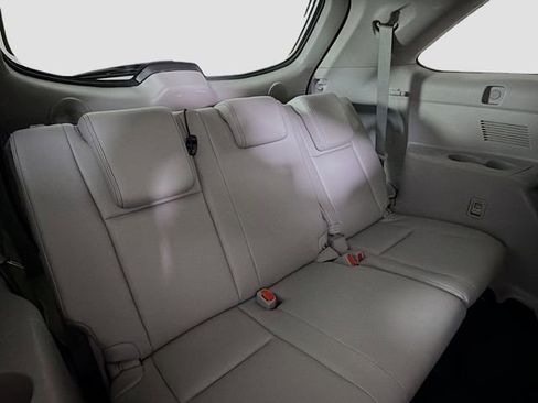 Used 2017 Toyota Highlander Limited image 28