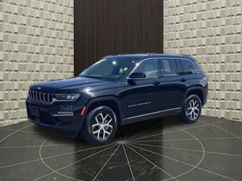 Certified 2023 Jeep Grand Cherokee Limited AWD/4WD image 14