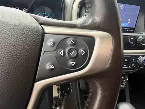 Used 2022 GMC Canyon Denali AWD/4WD image 8