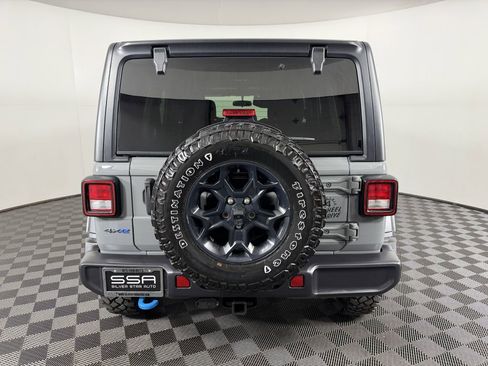 Used 2023 Jeep Wrangler Unlimited AWD/4WD image 5