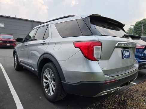 Used 2020 Ford Explorer XLT w/ Equipment Group 202A AWD/4WD image 4