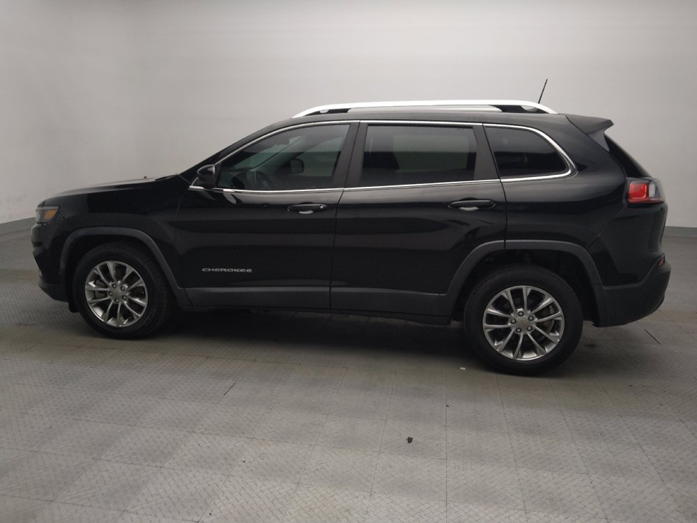 Used 2019 Jeep Cherokee Latitude Plus FWD image 3