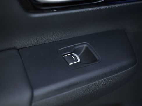 Used 2023 Honda CR-V EX-L image 25