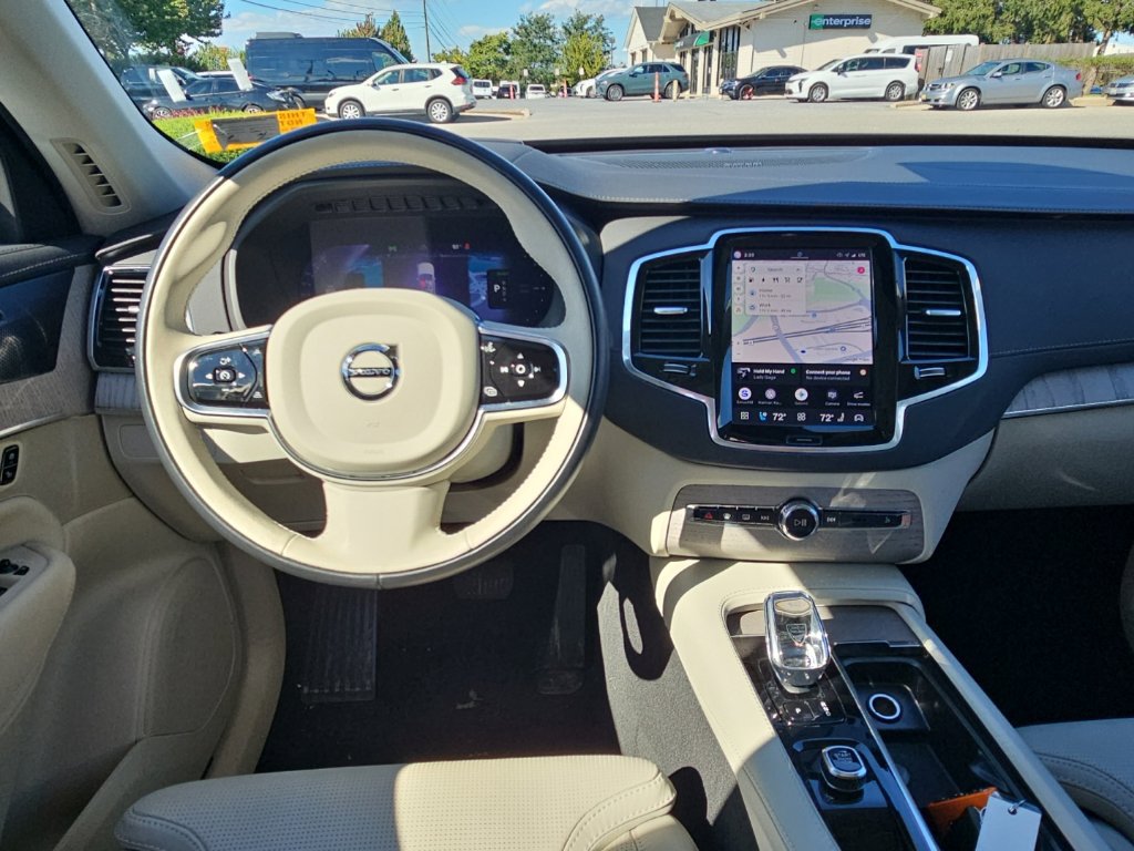 Used 2024 Volvo XC90 T8 Ultimate w/ Protection Package Premier AWD/4WD image 2