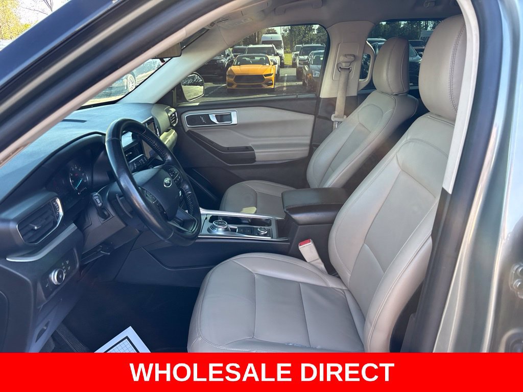 Used 2020 Ford Explorer XLT w/ Equipment Group 202A AWD/4WD image 25