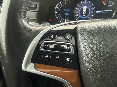 Used 2017 Cadillac Escalade Luxury image 32