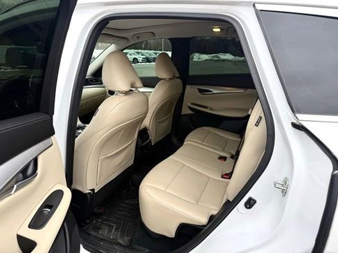 Used 2021 INFINITI QX50 Luxe image 10