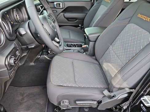 New 2026 Jeep Gladiator Mojave image 16