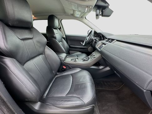 Used 2018 Land Rover Range Rover Evoque image 19