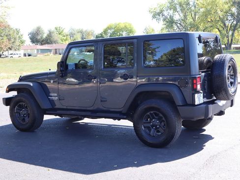 Used 2017 Jeep Wrangler Unlimited Sport w/ Max Tow Package image 8