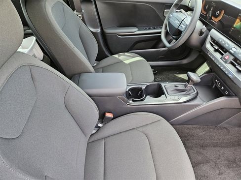 New 2026 Kia K4 LXS image 10