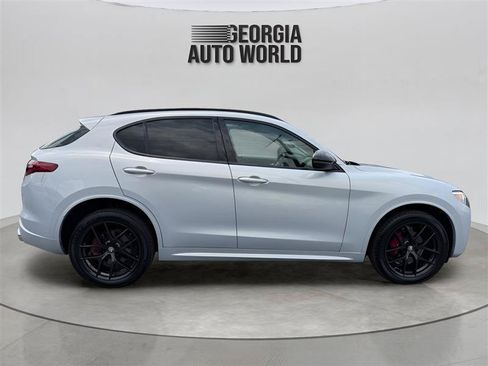 Used 2021 Alfa Romeo Stelvio Ti w/ Nero Edizione AWD/4WD image 13