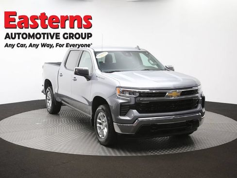 Used 2023 Chevrolet Silverado 1500 LT AWD/4WD image 52