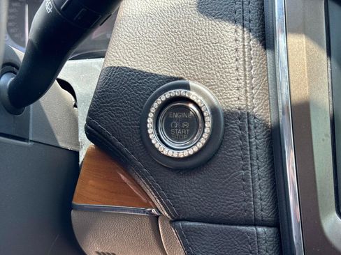Used 2014 Lincoln MKX FWD w/ Equipment Group 102A image 30