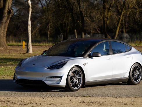 Used 2018 Tesla Model 3 Long Range AWD/4WD image 13