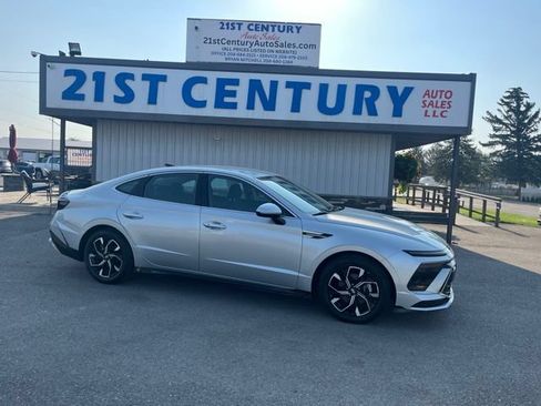 Used 2024 Hyundai Sonata SEL FWD image 1