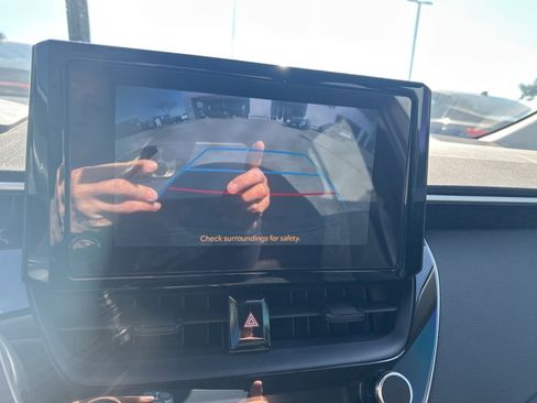 Used 2023 Toyota Corolla LE image 7