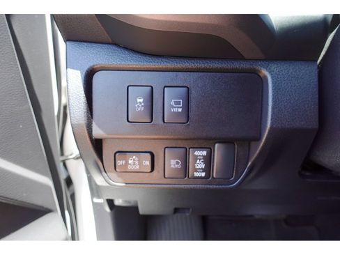 Certified 2023 Toyota Tacoma TRD Off-Road w/ Advanced Technology Package AWD/4WD image 16