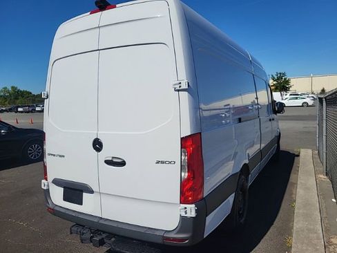 Used 2026 Mercedes-Benz Sprinter 2500 image 5