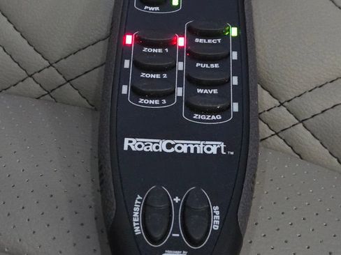 Used 2023 Mercedes-Benz Sprinter 3500 w/ Parking Package image 33