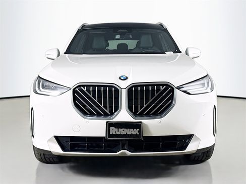 Used 2025 BMW X3 xDrive30i w/ Convenience Package image 2