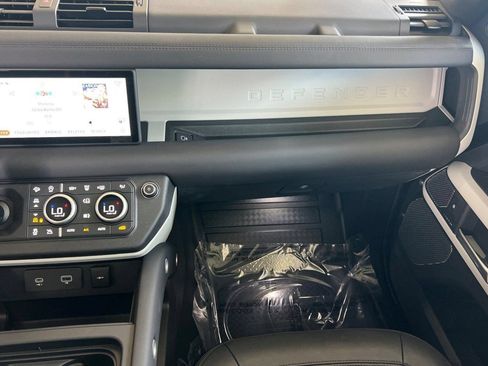 Certified 2024 Land Rover Defender 110 S AWD/4WD image 35
