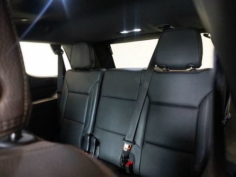Used 2023 GMC Yukon Denali AWD/4WD image 28