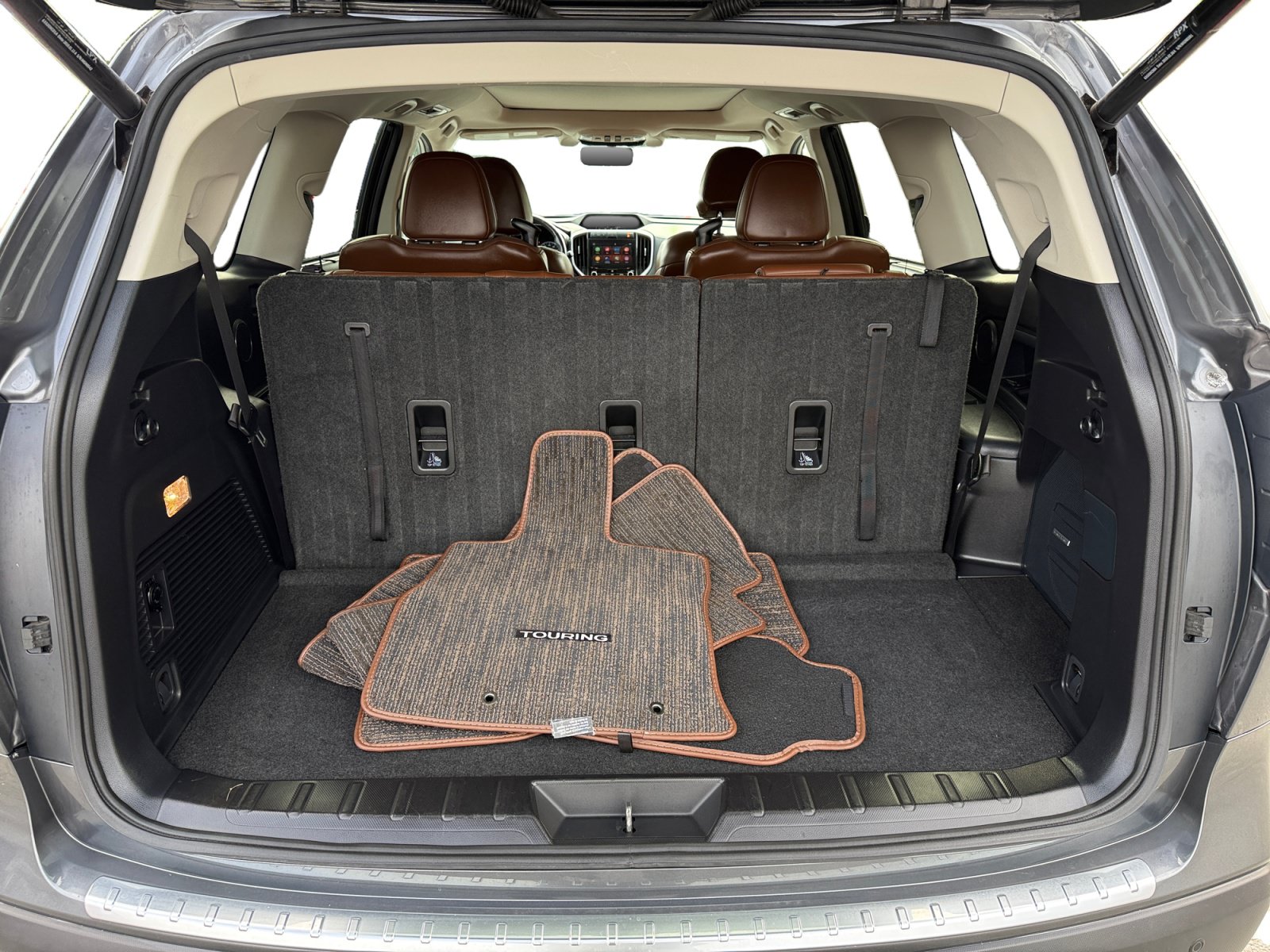 Used 2019 Subaru Ascent Touring w/ Popular Package #3 AWD/4WD image 17