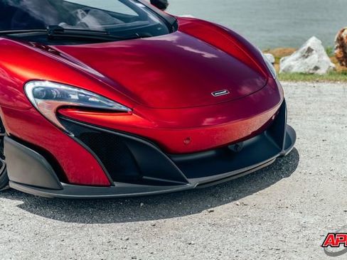 Used 2016 McLaren 675LT Coupe RWD image 23