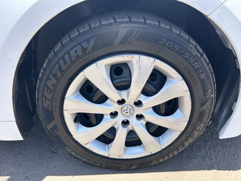 Used 2023 Toyota Corolla LE FWD image 8