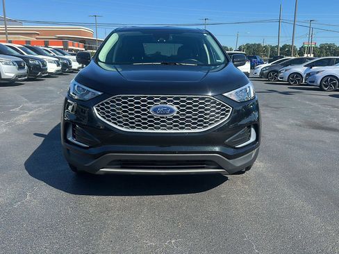 Used 2023 Ford Edge SEL image 2