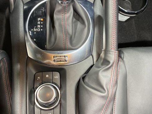 Used 2018 MAZDA MX-5 Miata RF Grand Touring image 29