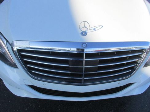 Used 2014 Mercedes-Benz S 550 Sedan image 46