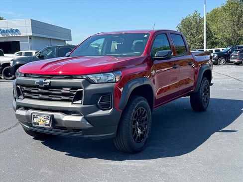 Used 2026 Chevrolet Colorado Trail Boss AWD/4WD image 7