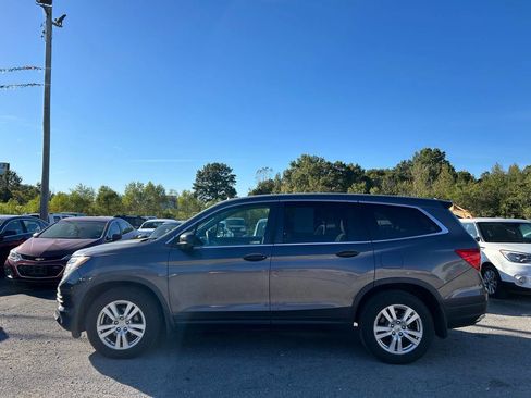 Used 2018 Honda Pilot LX image 3