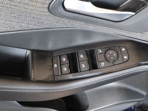 Used 2023 Nissan Rogue SV FWD image 19