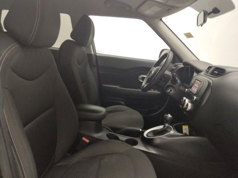 Used 2018 Kia Soul image 21