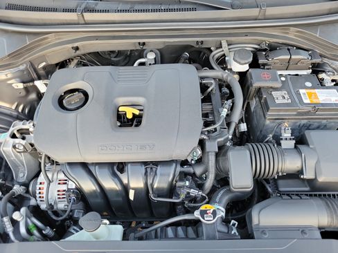 Used 2020 Hyundai Elantra Value Edition FWD image 27