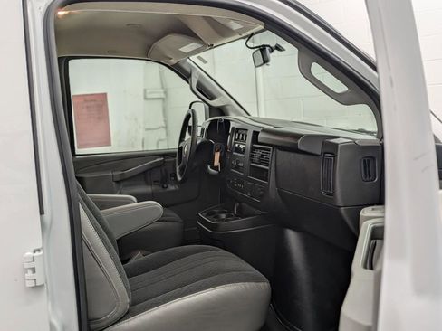 Used 2024 Chevrolet Express 2500 w/ Driver Convenience Package RWD image 12