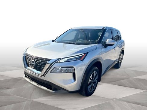 Used 2023 Nissan Rogue SV FWD image 4