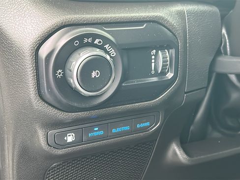 Certified 2023 Jeep Wrangler Unlimited Sahara AWD/4WD image 16
