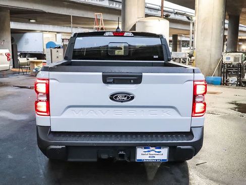 New 2025 Ford Maverick Lariat w/ Black Appearance Package image 7