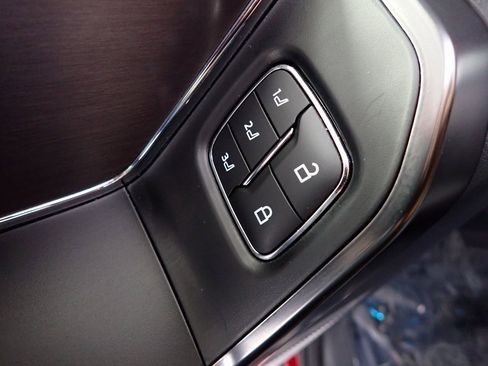 Used 2024 Ford F150 Platinum image 2