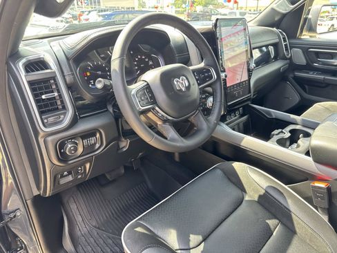 Used 2025 RAM 1500 Laramie w/ Night Edition AWD/4WD image 17
