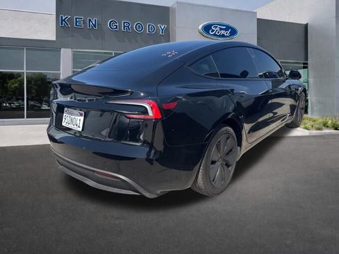 Used 2025 Tesla Model 3 Long Range image 3